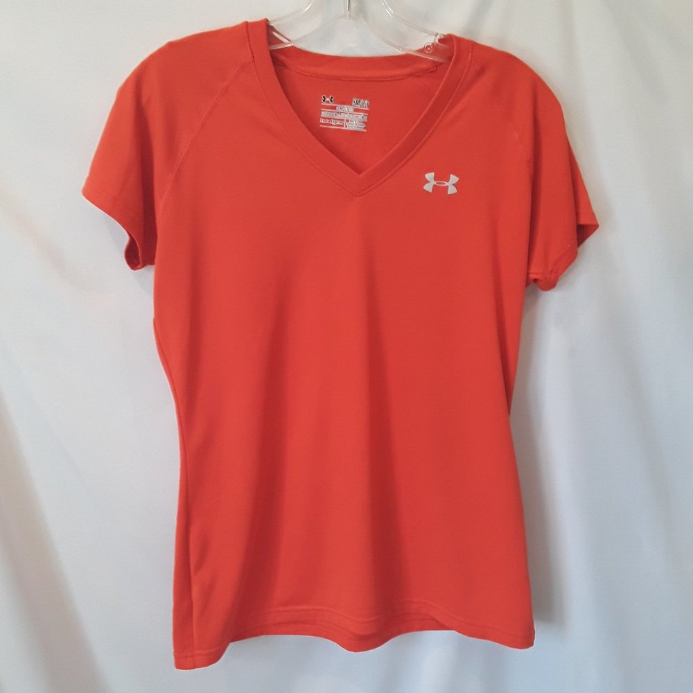 Like New Under Armour orange active top  4/16$